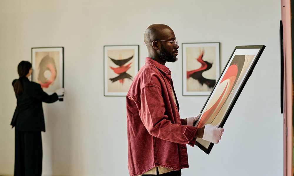 Traditional African Art Experiences Revival Among Young Buyers Traditional-African-Art-Experiences-Revival-Among-Young-Buyers