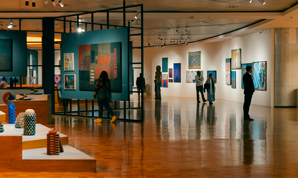 Modern-Art-Market-Trends-for-Creative-Investors