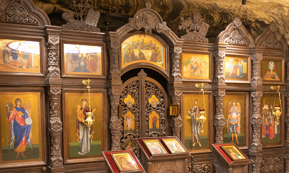 Artistic-Heritage-Connecting-Traditions-and-Creativity